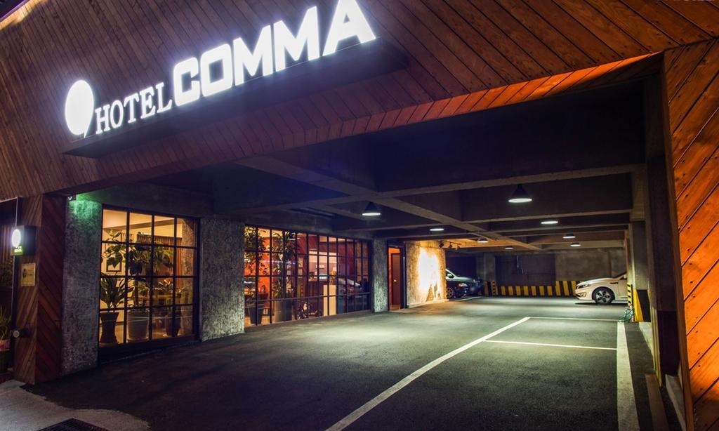 Comma Hotel Busan Buitenkant foto