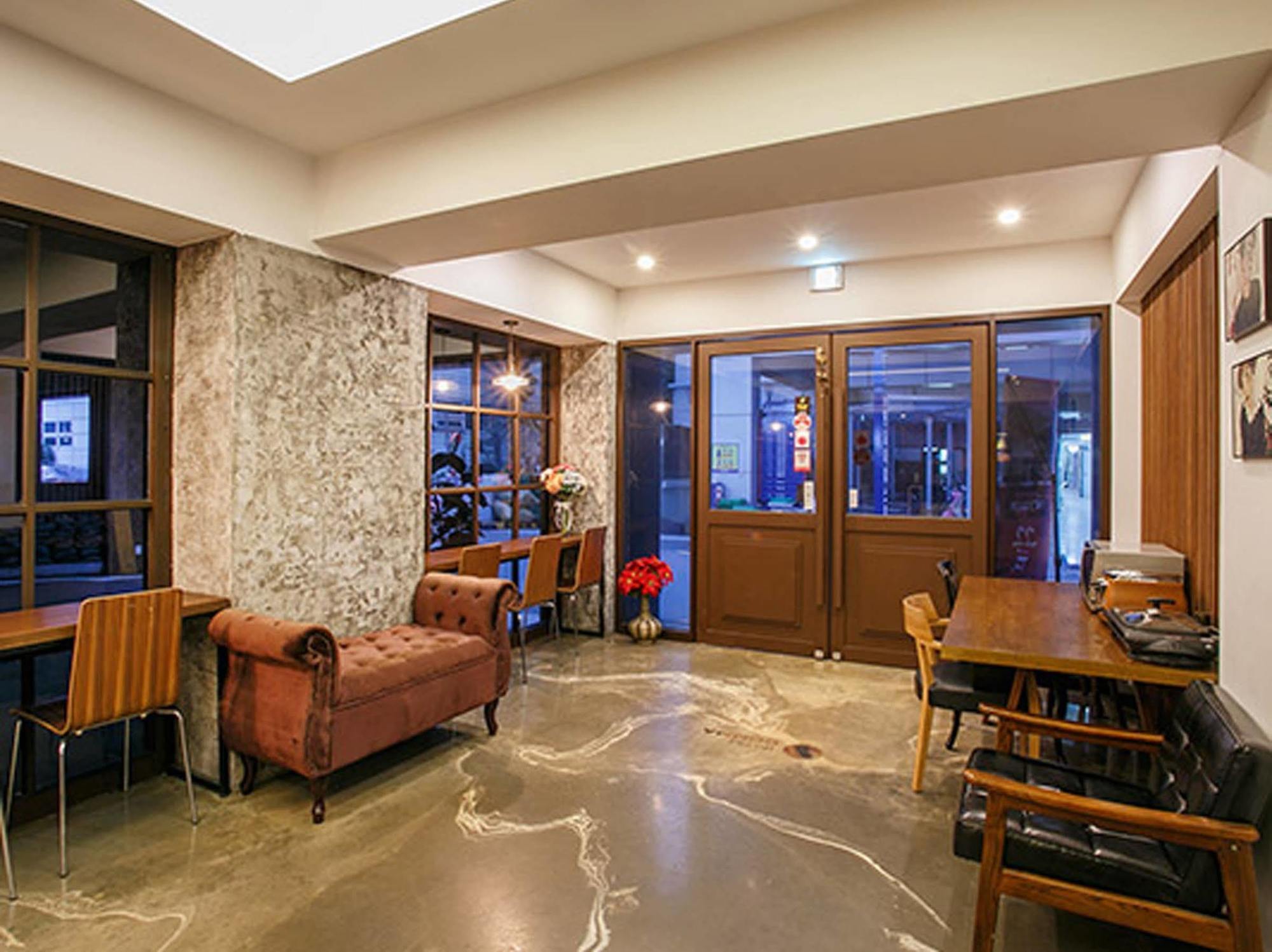 Comma Hotel Busan Buitenkant foto