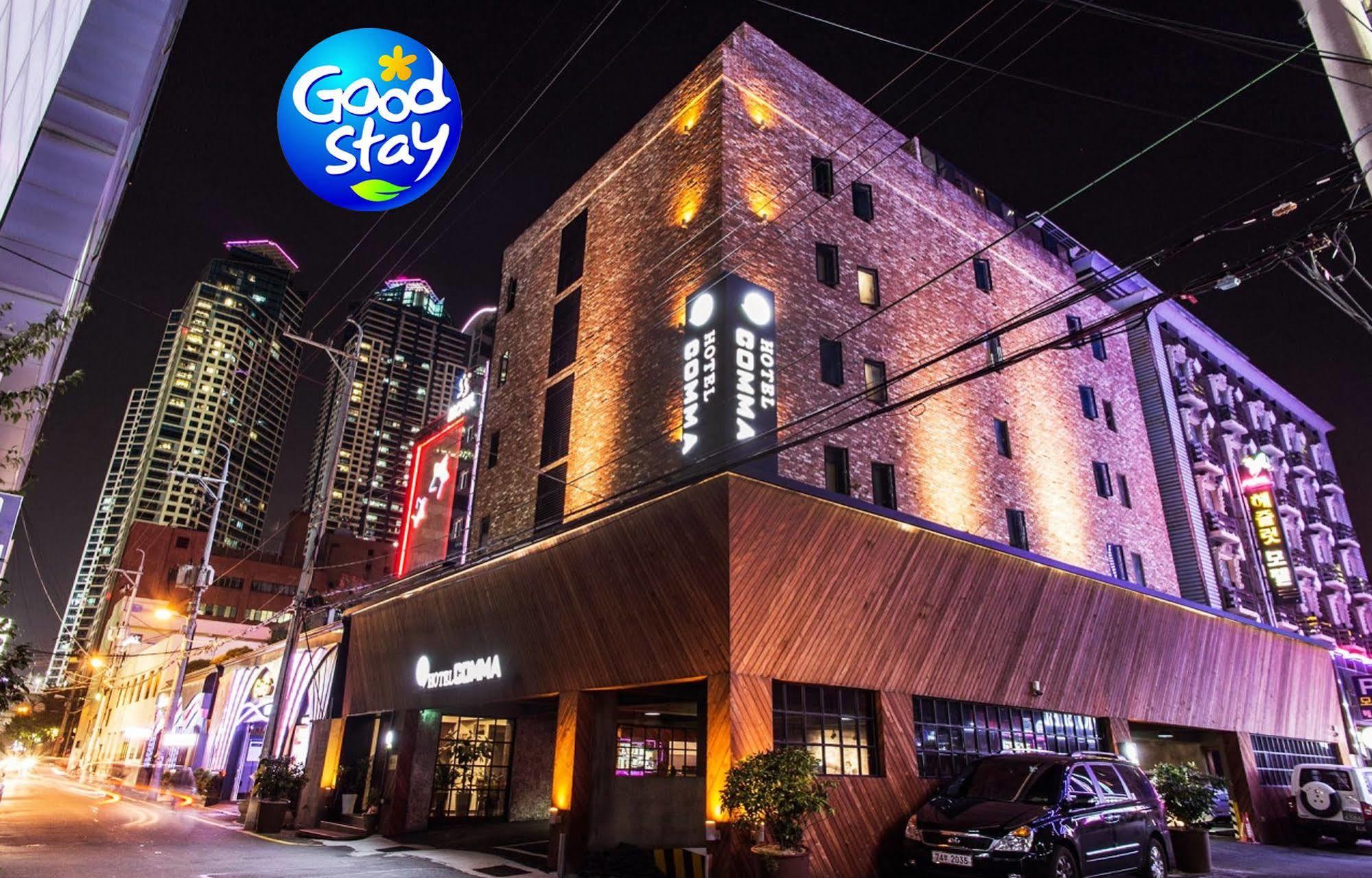 Comma Hotel Busan Buitenkant foto