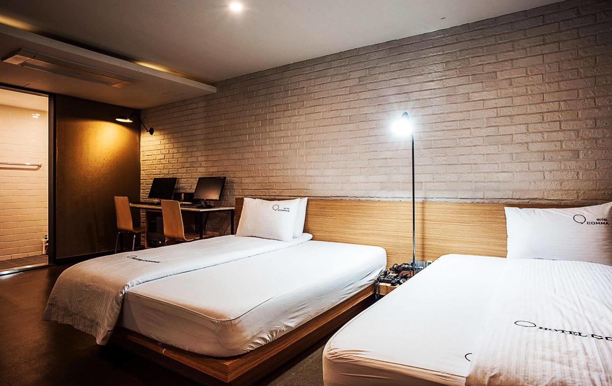 Comma Hotel Busan Buitenkant foto